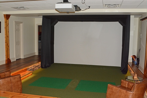 Huntsville Indoor Putting Green Simulator