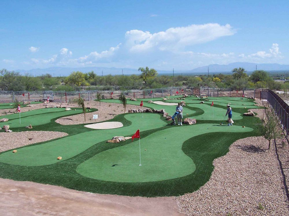 Huntsville putting green grass