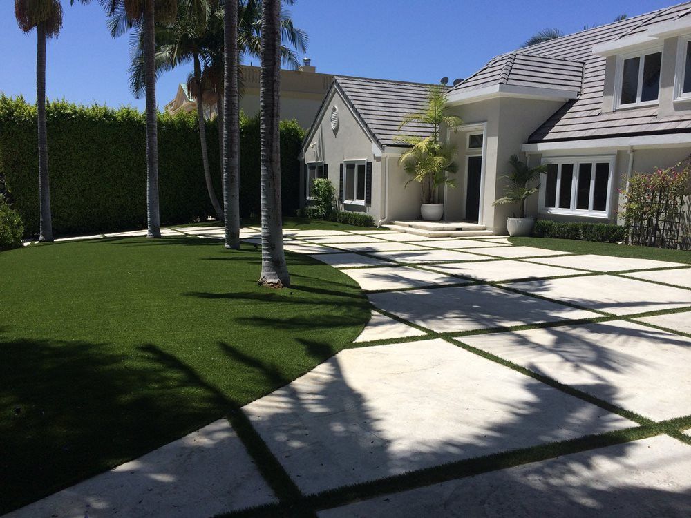 Huntsville artificial grass landscaping